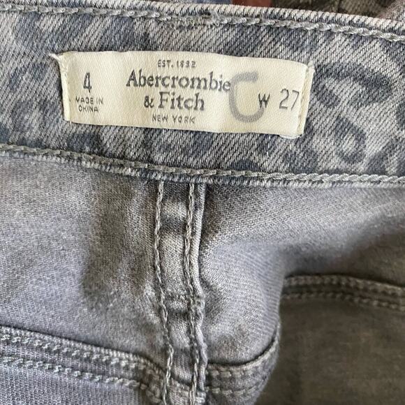 Abercrombie & Fitch Gray High-Waisted Leopard Jeans Size 4 - Picture 3 of 8